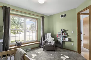 1357 Broadway Dr, Sun Prairie, WI 53590 - Photo 18