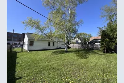 310 Nevada Avenue, Oshkosh, WI 54901 - Photo 4