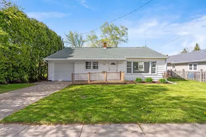 310 Nevada Avenue, Oshkosh, WI 54901 - Photo 1