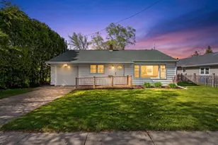 310 W Nevada Ave, Oshkosh, WI 54901 - Photo 6