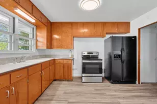 310 W Nevada Ave, Oshkosh, WI 54901 - Photo 12