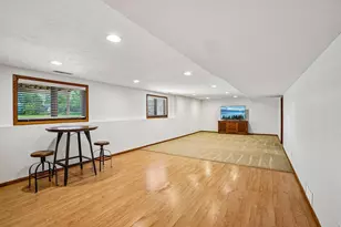 1102 S Holiday Dr, Waunakee, WI 53597 - Photo 26