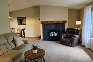 634 Naragansett Ave, Baraboo, WI 53913 - Photo 36