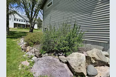 634 Naragansett Avenue, Baraboo, WI 53913 - Photo 32