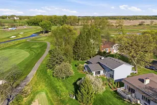 1542 Comanche Glen, Madison, WI 53704 - Photo 2