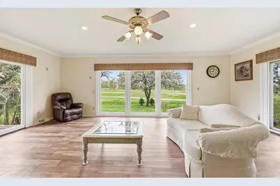 1542 Comanche Glen, Madison, WI 53704 - Photo 12