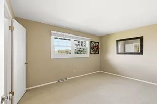 1542 Comanche Glen, Madison, WI 53704 - Photo 40