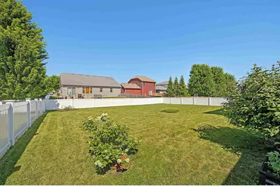 4716 Catalina Parkway, Mcfarland, WI 53558 - Photo 8