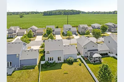 4716 Catalina Parkway, Mcfarland, WI 53558 - Photo 10