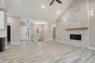 236 Falcon Court, Sauk City, WI 53583 - Photo 6