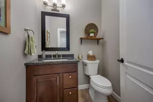 4664 Stonewood Dr, Middleton, WI 53562 - Photo 18