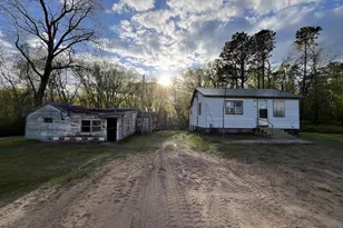 947 Meyer Rd, Mauston, WI 53948 - Photo 1