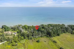 3607 S 10th St, Manitowoc, WI 54220 - Photo 6