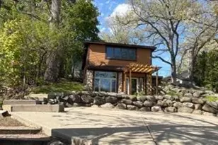 136 Beach Ave, Edgerton, WI 53534 - Photo 4
