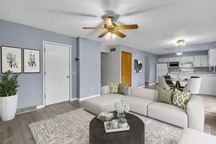 3110 Clove Dr, Madison, WI 53704 - Photo 2