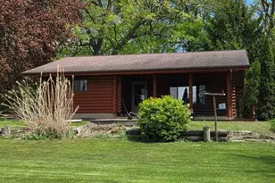 2112 Utica Rd Rd, Cambridge, WI 53523 - Photo 2