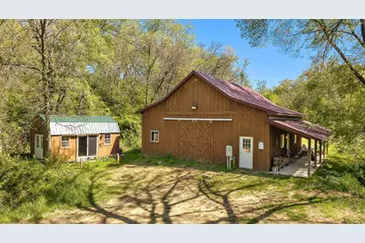7529 County F Road, Blanchardville, WI 53516 - Photo 2