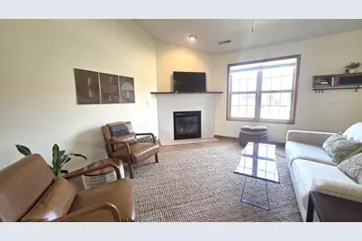 407 East Avenue #4, Belleville, WI 53508 - Photo 4