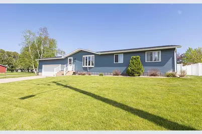 590 Ridge Avenue, Platteville,  53818 - Photo 1
