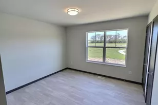 2926 Blue Jay Ln, Portage, WI 53901 - Photo 12