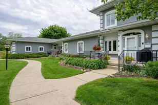 53 Golf Pkwy, Madison, WI 53704 - Photo 2