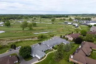 53 Golf Pkwy, Madison, WI 53704 - Photo 2