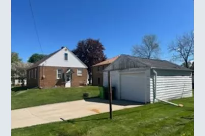 425 Grandview Avenue, Waupun, WI 53963 - Photo 6