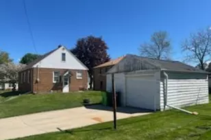 425 Grandview Ave, Waupun, WI 53963 - Photo 6