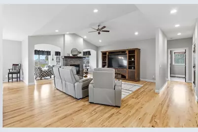 441 Willow Springs Court, Janesville, WI 53548 - Photo 12