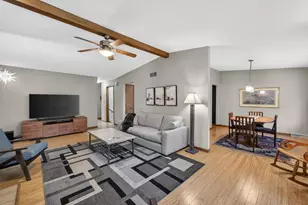 7502 Widgeon Way, Madison, WI 53717 - Photo 4