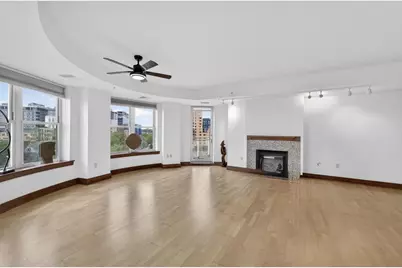 333 Mifflin Street #6180, Madison, WI 53703 - Photo 4