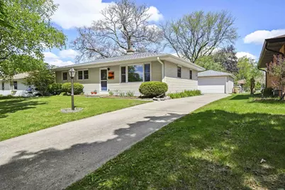 1910 Sachtjen Street, Madison, WI 53704 - Photo 2