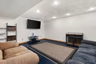 3741 Balmoral Dr, Janesville, WI 53548 - Photo 32