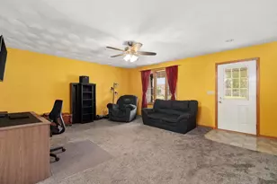 3741 Balmoral Dr, Janesville, WI 53548 - Photo 8