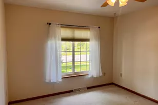 404 Henry Dr, Portage, WI 53901 - Photo 14