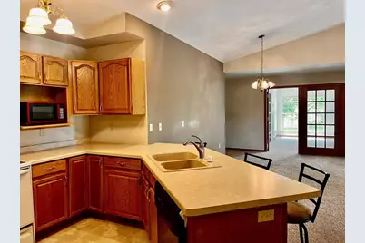 404 Henry Drive #3, Portage, WI 53901 - Photo 10