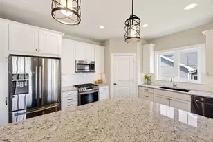 2150 Baptisia Pass, Sun Prairie, WI 53590 - Photo 14