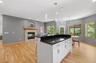 1136 Black Oak Trail, Deerfield, WI 53531 - Photo 16