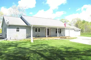 W5390 Buffalo Dr, Montello, WI 53949 - Photo 2