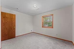 1827 Huntington Park Dr, Reedsburg, WI 53959 - Photo 30
