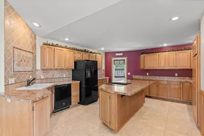 1827 Huntington Park Drive, Reedsburg, WI 53959 - Photo 14