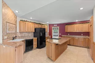 1827 Huntington Park Dr, Reedsburg, WI 53959 - Photo 14