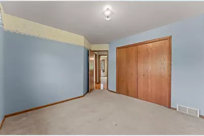 1827 Huntington Park Drive, Reedsburg, WI 53959 - Photo 26
