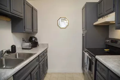 6239 Charing Cross Lane #B-2, Middleton, WI 53562 - Photo 10