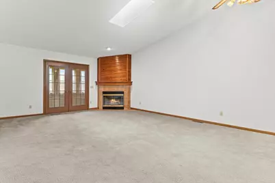 639 Wood Violet Lane, Sun Prairie, WI 53590 - Photo 8