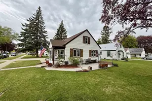 200 Grandview Ave, Waupun, WI 53963 - Photo 4