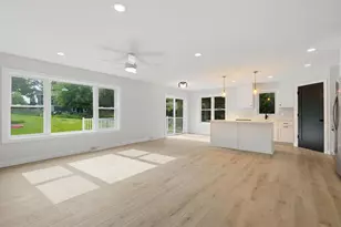 517 Alan Dr, Mount Horeb, WI 53572 - Photo 10