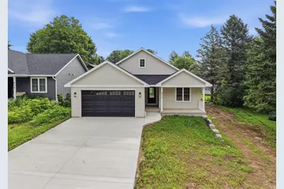 517 Alan Drive, Mount Horeb, WI 53572 - Photo 4