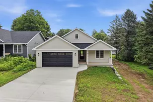 517 Alan Dr, Mount Horeb, WI 53572 - Photo 4