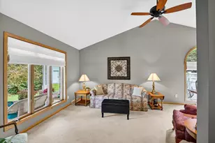 706 Summerton Ct, Sun Prairie, WI 53590 - Photo 12